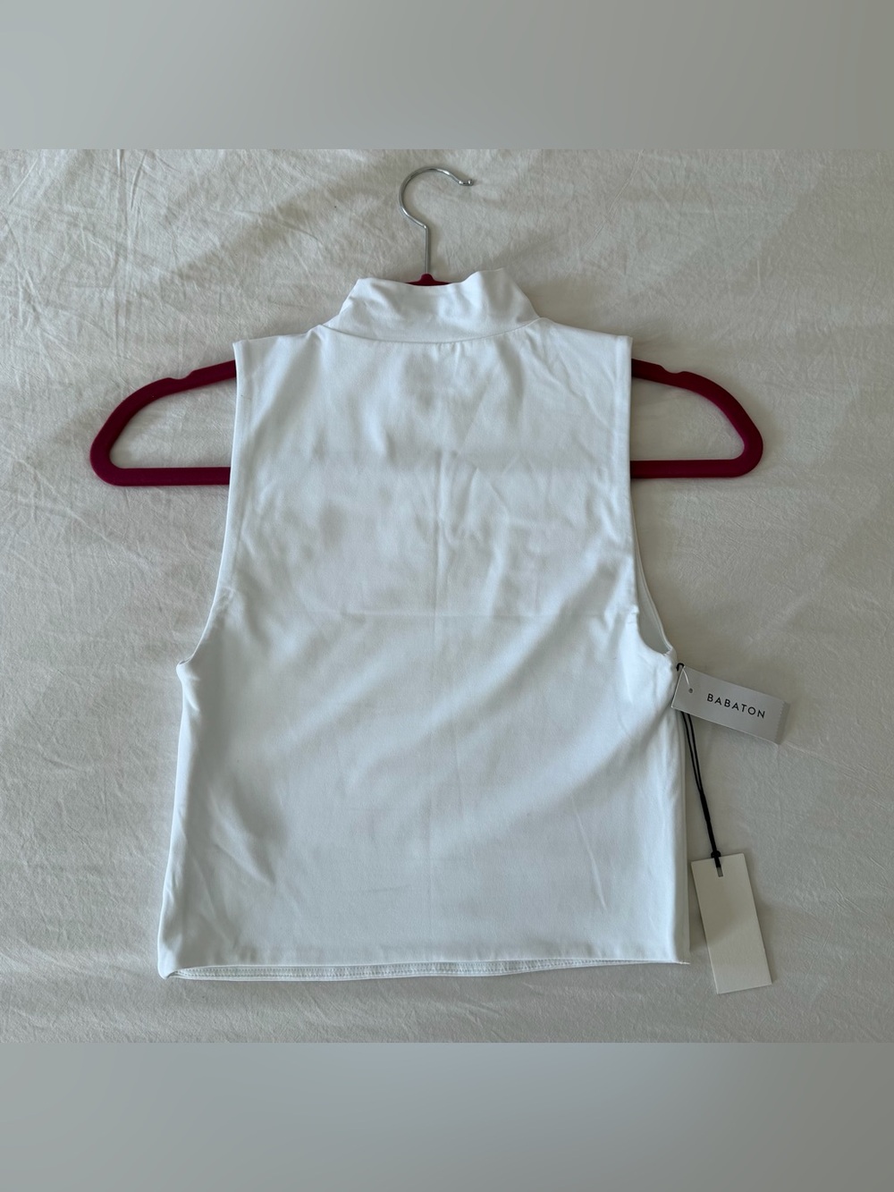 Aritzia Babaton Sleeveless White Mock Neck Tank Top size small BRAND NEW!